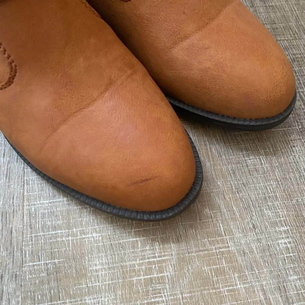 Tan Low Ankle Boots Vegan Faux Leather Women's 6.5 Studs Buckle Western Boho